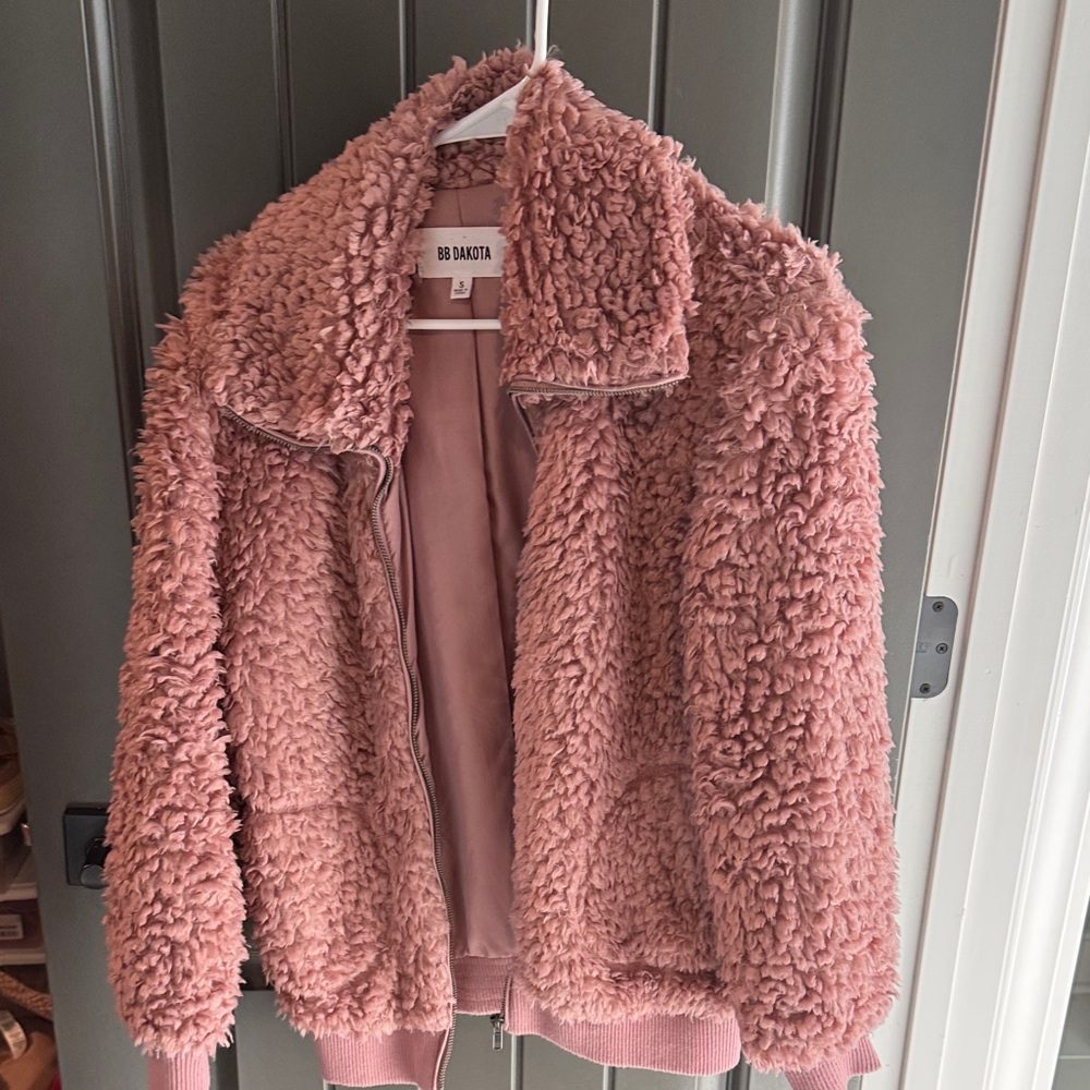 BB Dakota Dusty Pink Teddy Jacket
